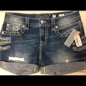 Miss Me Shorts NWT Size 27